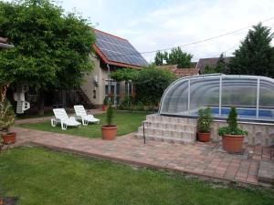 A garden outside Apartments in Siofok - Balaton 35627