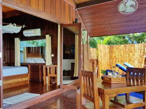 Gallery image of The Place Luxury Boutique Villas in Koh Tao