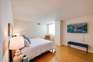 Postel nebo postele na pokoji v ubytování Nautical 2 Bedroom with Beautiful Ocean Views + 26 fotografií