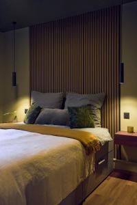 Кровать или кровати в номере Hotspot Location Reeperbahn Harbor Premium Apartments by ORY Living