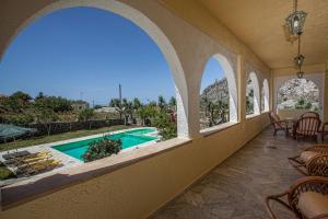 The swimming pool at or close to Petrinos Milos