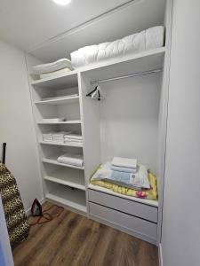 Postel nebo postele na pokoji v ubytování Apartment Anita Cetinje
