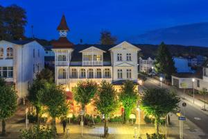 Gallery image of Hotel Villa Waldfrieden in Ostseebad Sellin