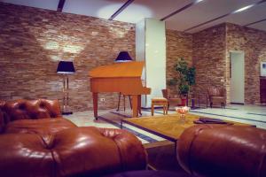 Galeriebild der Unterkunft Hotel Perla in Slănic-Moldova + 67 Fotos