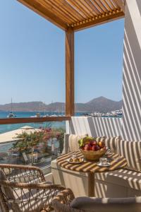 Φωτογραφία από το άλμπουμ του Aqua Pearl Milos στον Αδάμαντα