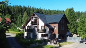 Budova, kde se apartmán nachází