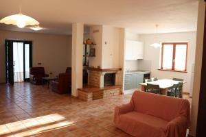 A seating area at La Casa de Anto'