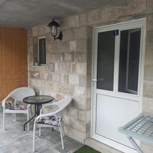 Patio nebo venkovní prostory v ubytování Apartman Tristan