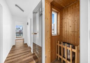 Fotografie z fotogalerie ubytování Schwimmendes Ferienhaus Swimming Lounge v destinaci Kappeln