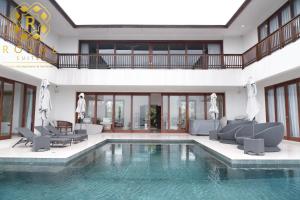 Gallery image of Villa Harimau - Pinewood by Royal Suites 