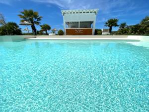Bazén v ubytování La Siègià Resort spa nebo v jeho okolí