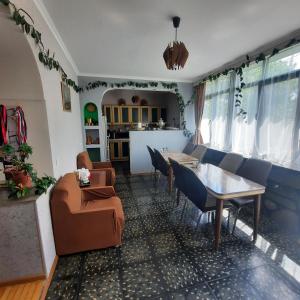 A seating area at GIO-NIKA