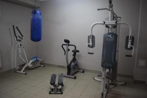 Fitnes oz. oprema za telovadbo v nastanitvi Dom Studencki Atol