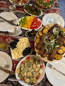 Cibo presso l'affittacamere o nelle vicinanze