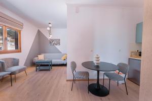 Istumisnurk majutusasutuses Meros Filikon - Zakynthian Residencies
