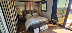 Postel nebo postele na pokoji v ubytování Grande Chambre tout confort 5