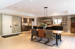 Gallery image of Cozy Private Suite with heated pool in Elora