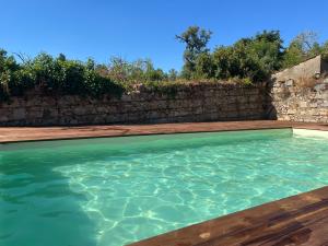 Πισίνα στο ή κοντά στο Domaine Le Chalet de Brousses