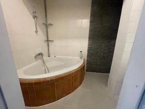 Ein Badezimmer in der Unterkunft Burg Kapfenberg