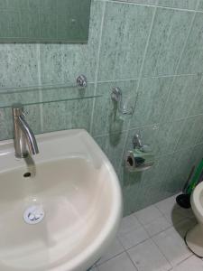 Balcony Open Plan Studio Units -Lekki 1, WI-FI, one with balcony, the other without 욕실