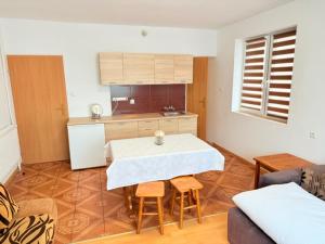 Η κουζίνα ή μικρή κουζίνα στο Villa Alexandria