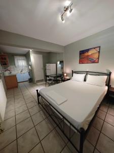 Posteľ alebo postele v izbe v ubytovaní Mavretas Apartments 3