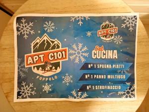 Sijil, anugerah, tanda atau dokumen lain yang dipamerkan di FOPPOLO apt.C101