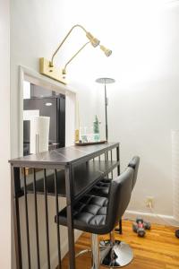 Η κουζίνα ή μικρή κουζίνα στο Second Home NYC +12 φωτογραφίες