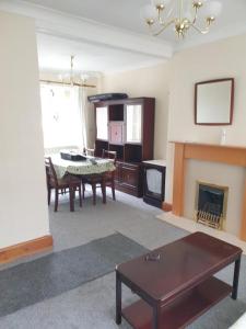 Posezení v ubytování 3 bedroom house 20mins walk to Durham city centre