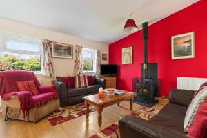 Μια τηλεόραση ή/και κέντρο ψυχαγωγίας στο Poppy at Gorslwyd - Sound Retreat