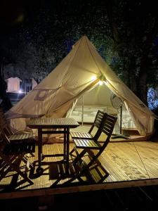Foto sihtkohas Spasméni Vrísi asuva majutusasutuse Nirikos Camping galeriist
