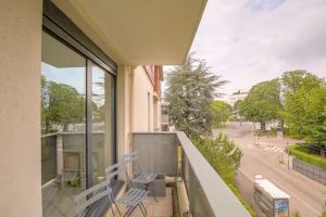 Balkón nebo terasa v ubytování Superbe 2 pièces terrasse à 400 m du métro