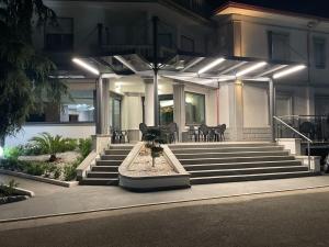 Η πρόσοψη ή η είσοδος του Hotel Toscano