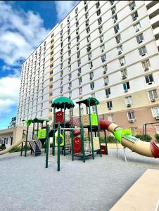 Herní místnost nebo prostor pro děti v ubytování Luxury poolview condo with pool access! + 11 fotografií