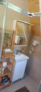 Uma casa de banho em Panorama Pool Hills