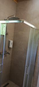 Uma casa de banho em Panorama Pool Hills