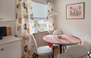 Gallery image of 2 Bedroom Nice Home In Kungshamn in Kungshamn