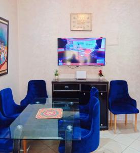 TV a/nebo společenská místnost v ubytování Appartement Marrakech à 10 minutes de l'aéroport