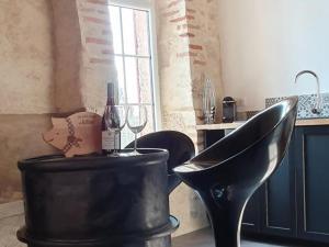Fotografia z galérie ubytovania Maison 19ème rénovée avec terrasse et bornes de recharge - FR-1-489-406 v destinácii Cindré