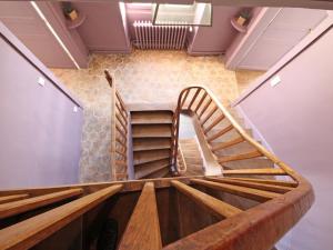 Φωτογραφία από το άλμπουμ του Grande maison familiale avec piscine couverte et WiFi en campagne - FR-1-497-46 σε Laleu