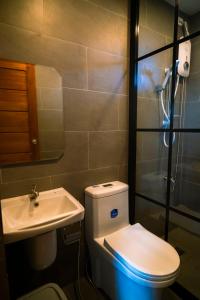 Ένα μπάνιο στο The Grounds Hotel