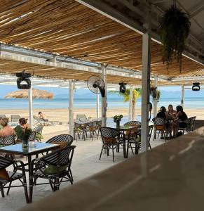 Restaurace v ubytování Sabaii Bay Resort