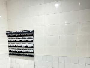 A bathroom at DEE OS' Hotel Még 34 kép
