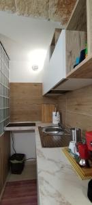 Kuchyň nebo kuchyňský kout v ubytování Townhome terrace, central location + 31 fotografií