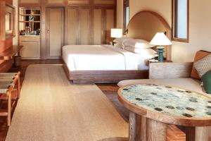 Фотография из галереи NH Collection Maldives Reethi Resort на Атолле Баа