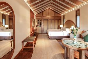 Фотография из галереи NH Collection Maldives Reethi Resort на Атолле Баа