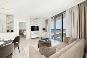 TV/trung tâm giải trí tại Wave Apartments by Solarento