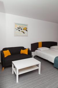 Setusvæði á Inger Hotell +34 myndir