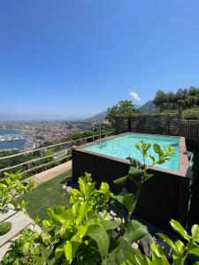 The swimming pool at or close to Relais Manfredi