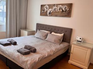 Postel nebo postele na pokoji v ubytování Sea front Apartment Aker Brygge